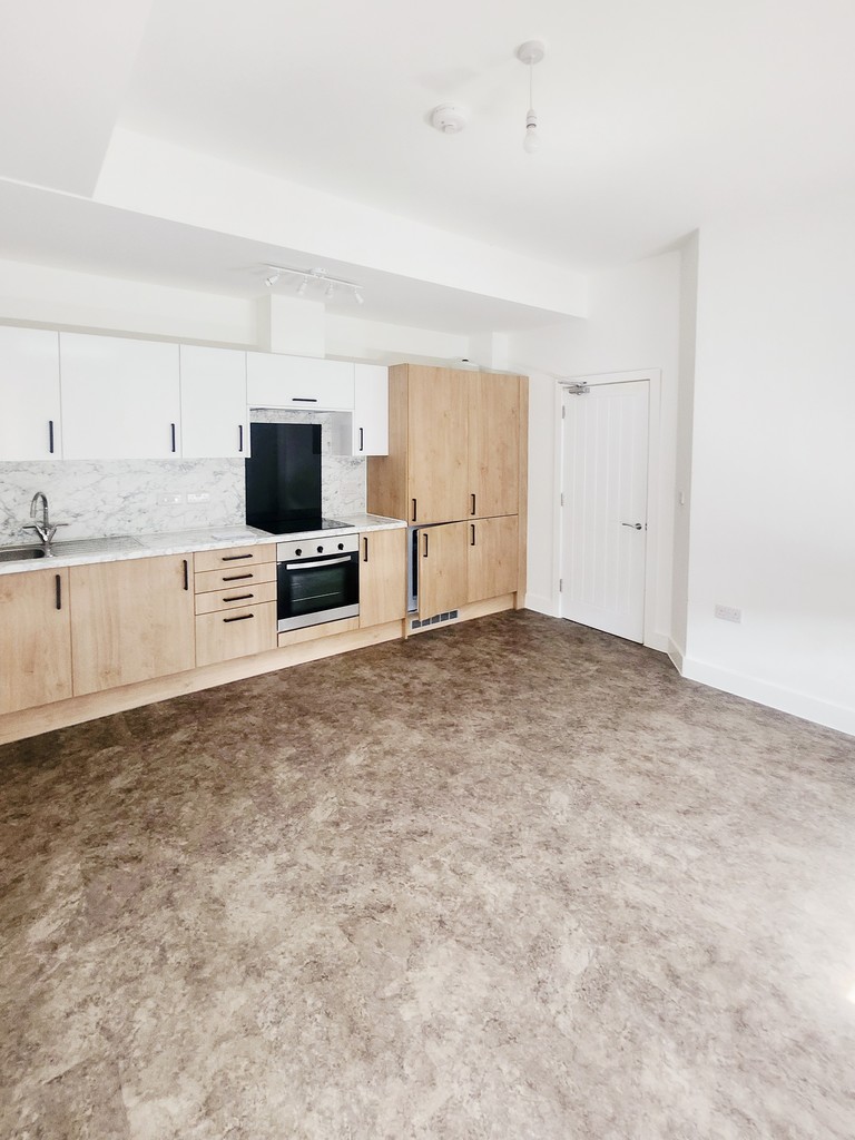 3 bed Apartment for rent in Bristol. From Patrick James Property
