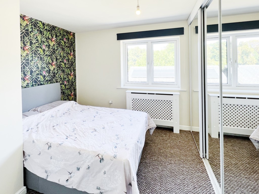 4 bed Mid Terraced House for rent in Broomhill. From Patrick James Property