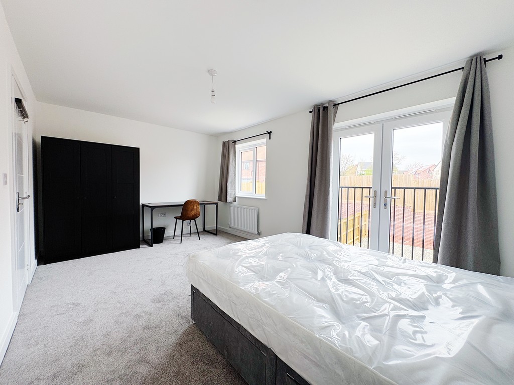 5 bed Semi Detached for rent in Filton. From Patrick James Property 5 bed Semi Detached for rent in Filton. From Patrick James Property