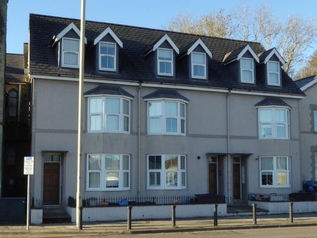2 bed Apartment for rent in Bridgend. From Gareth L. Edwards - Bridgend