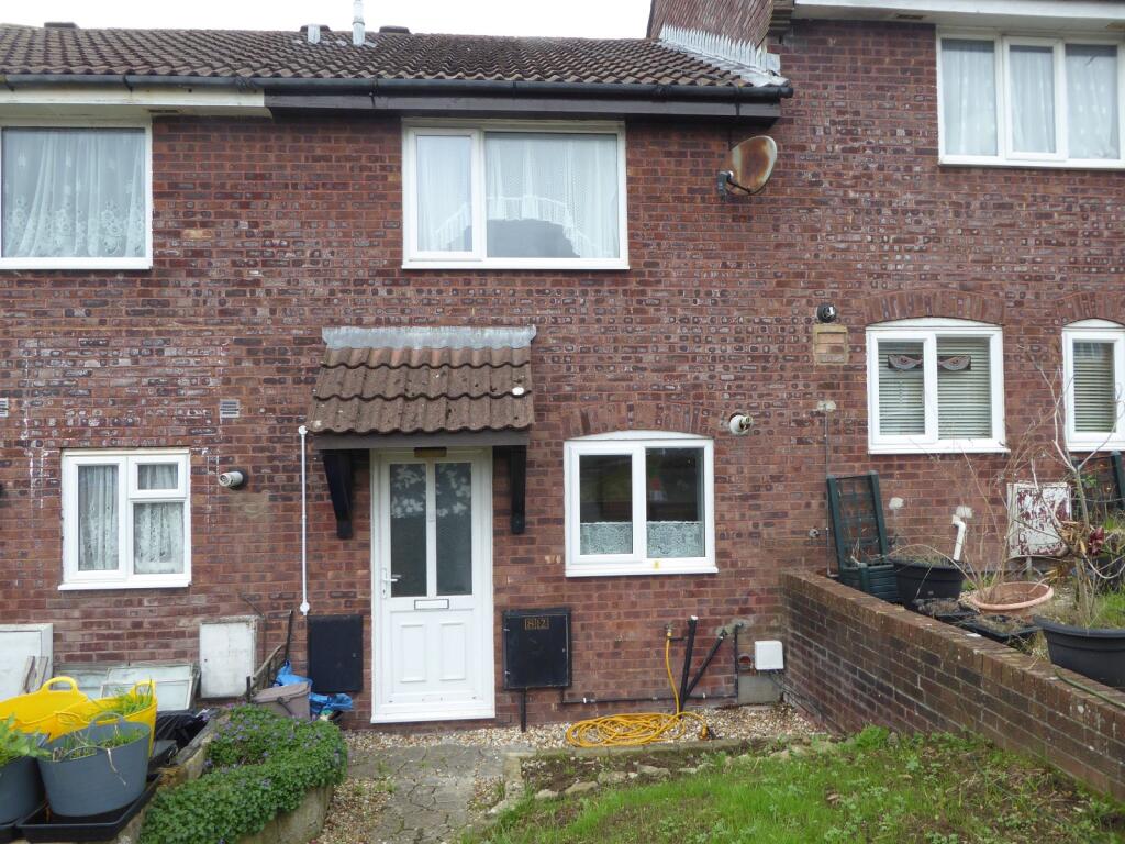 2 bed Mid Terraced House for rent in Bridgend. From Gareth L. Edwards - Bridgend