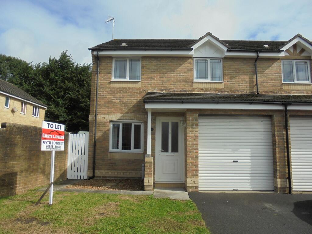 3 bed Semi Detached for rent in Bridgend. From Gareth L. Edwards - Bridgend