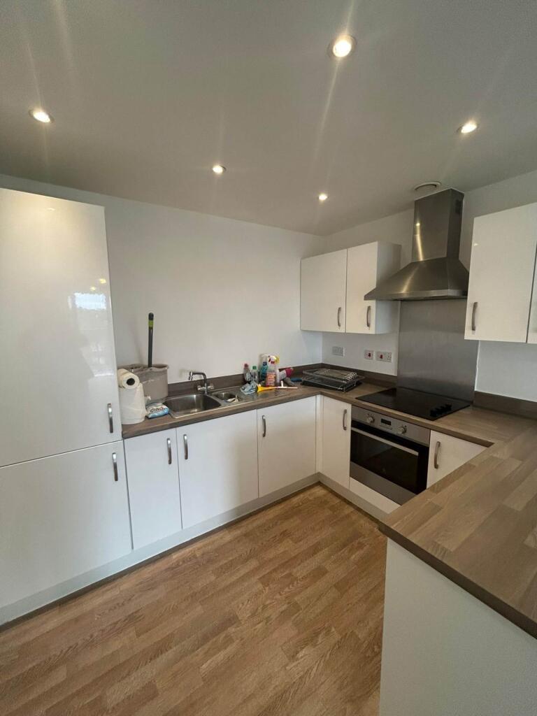 2 bed Apartment for rent in Warrington. From HLGB - Warrington