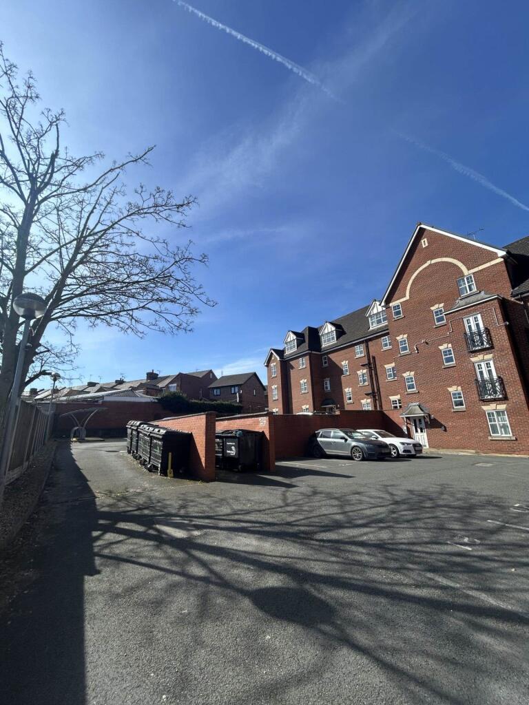 2 bed Apartment for rent in Coppenhall Moss. From HLGB - Warrington 2 bed Apartment for rent in Coppenhall Moss. From HLGB - Warrington