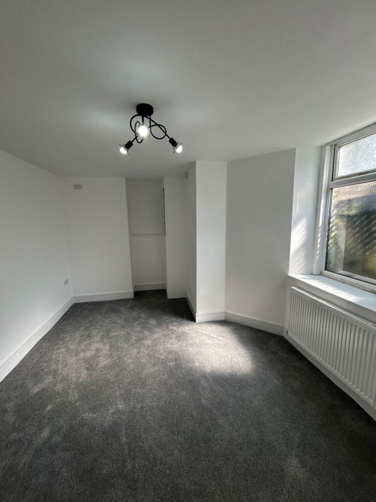 2 bed Apartment for rent in Birkenhead. From HLGB - Warrington