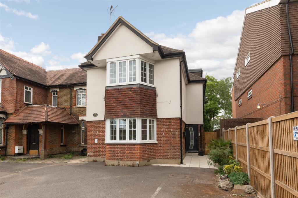 1 bed Detached for rent in Southgate. From Rash & Rash - London