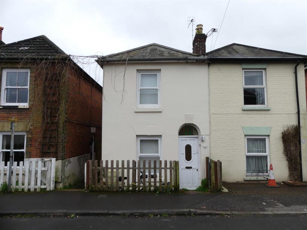 3 bed Semi Detached for rent in Totton. From The Home Agency - Southampton