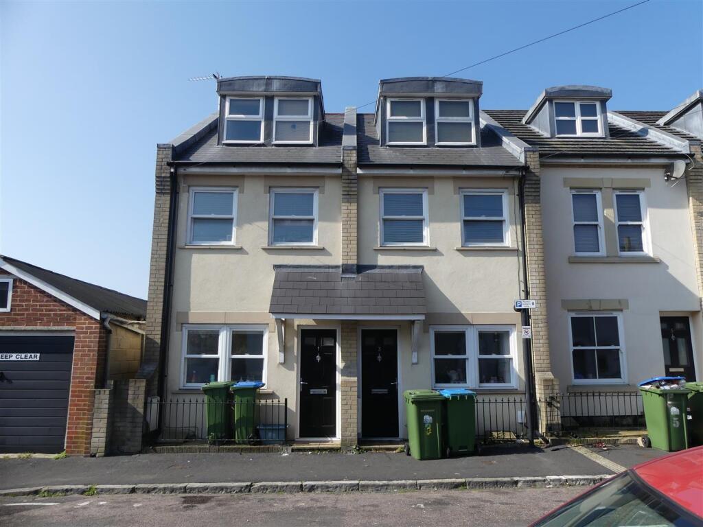 3 bed Town House for rent in Southampton. From The Home Agency - Southampton 3 bed Town House for rent in Southampton. From The Home Agency - Southampton