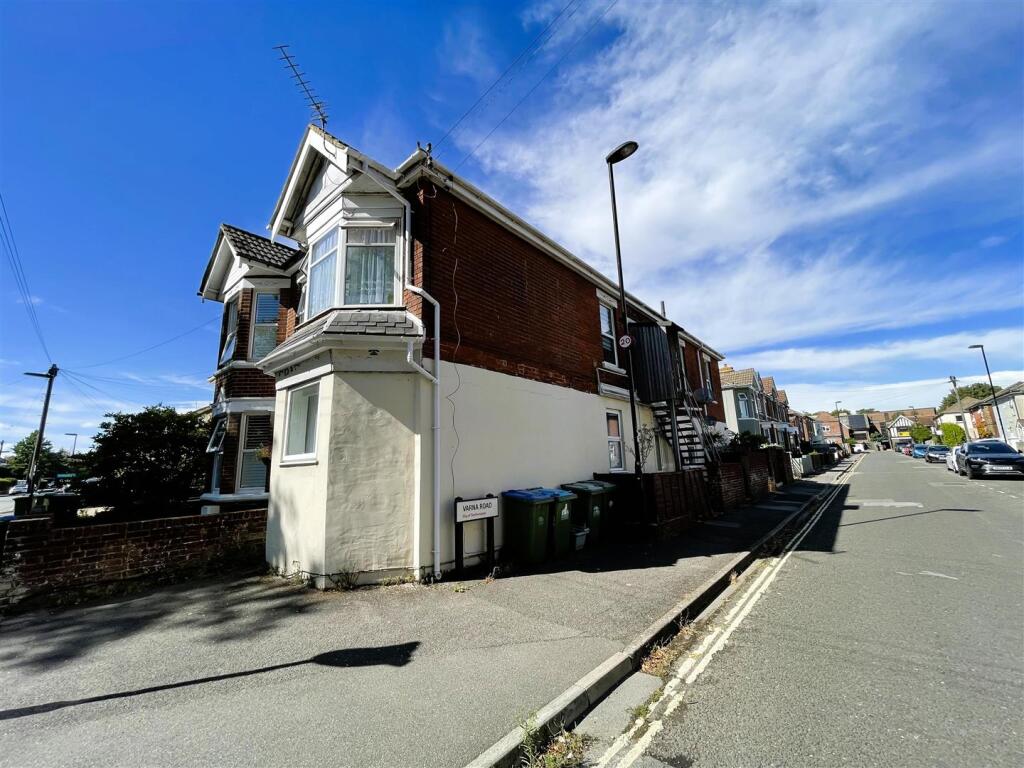 2 bed Annexe for rent in Southampton. From The Home Agency - Southampton 2 bed Annexe for rent in Southampton. From The Home Agency - Southampton