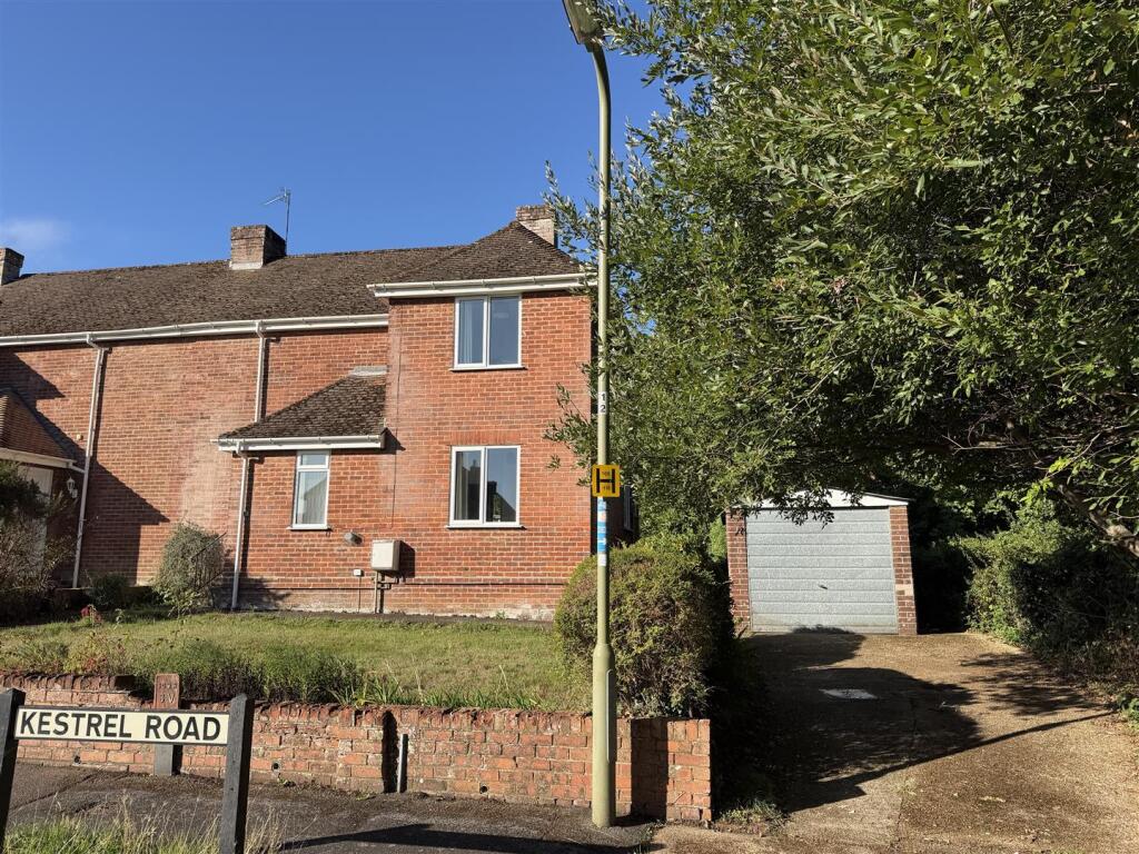 3 bed Semi Detached for rent in Eastleigh. From The Home Agency - Southampton 3 bed Semi Detached for rent in Eastleigh. From The Home Agency - Southampton