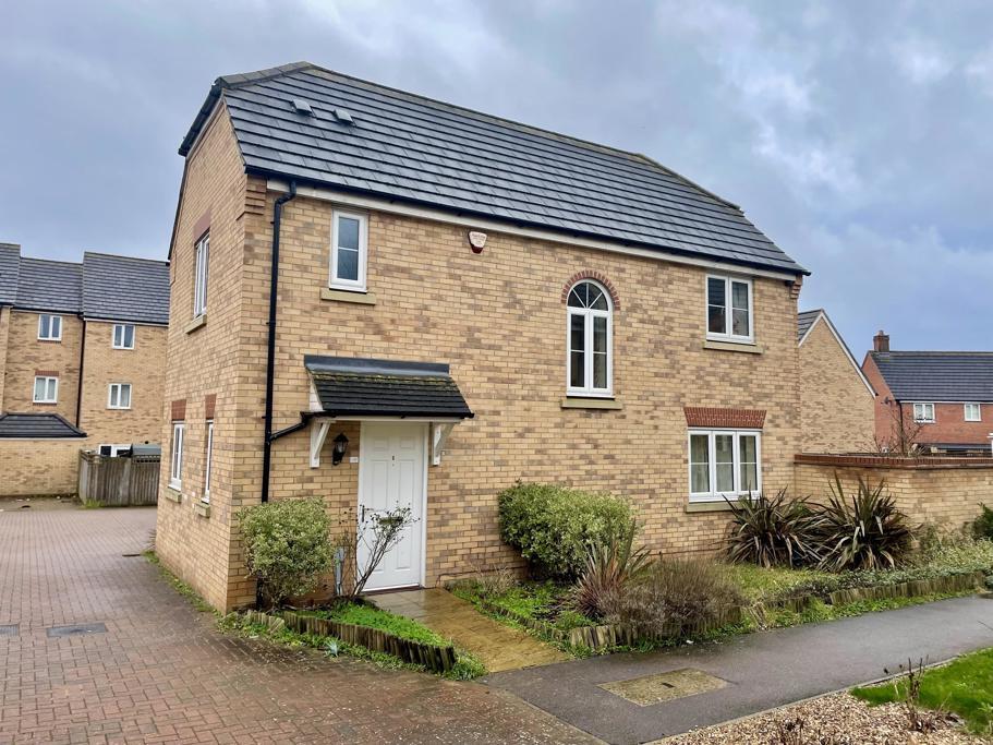 3 bed Detached for rent in Whaddon. From Thomas Connolly Estate Agents - Milton Keynes