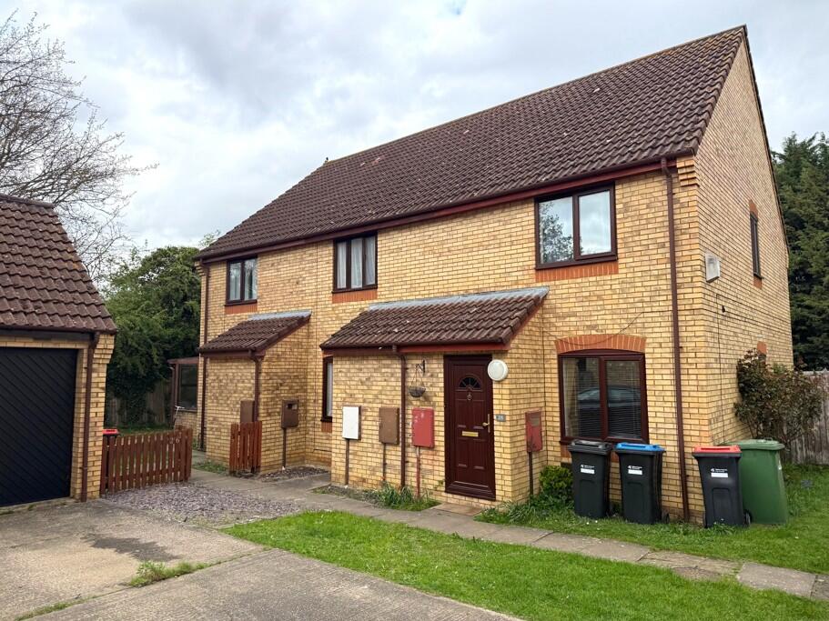 2 bed Mid Terraced House for rent in Milton Keynes. From Thomas Connolly Estate Agents - Milton Keynes