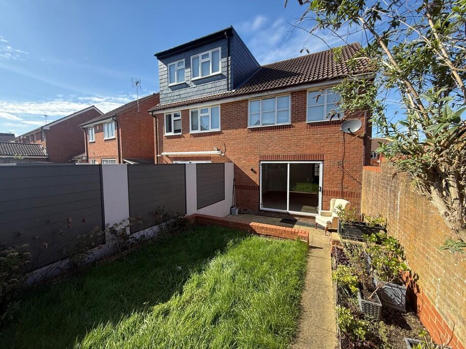 3 bed Semi Detached for rent in Newton Longville. From Thomas Connolly Estate Agents - Milton Keynes 3 bed Semi Detached for rent in Newton Longville. From Thomas Connolly Estate Agents - Milton Keynes