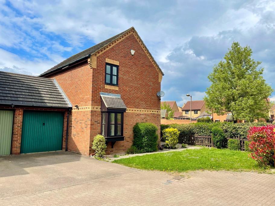 3 bed Detached for rent in Wavendon. From Thomas Connolly Estate Agents - Milton Keynes