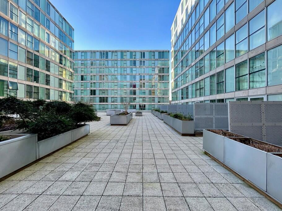 4 bed Studio for rent in Milton Keynes. From Thomas Connolly Estate Agents - Milton Keynes