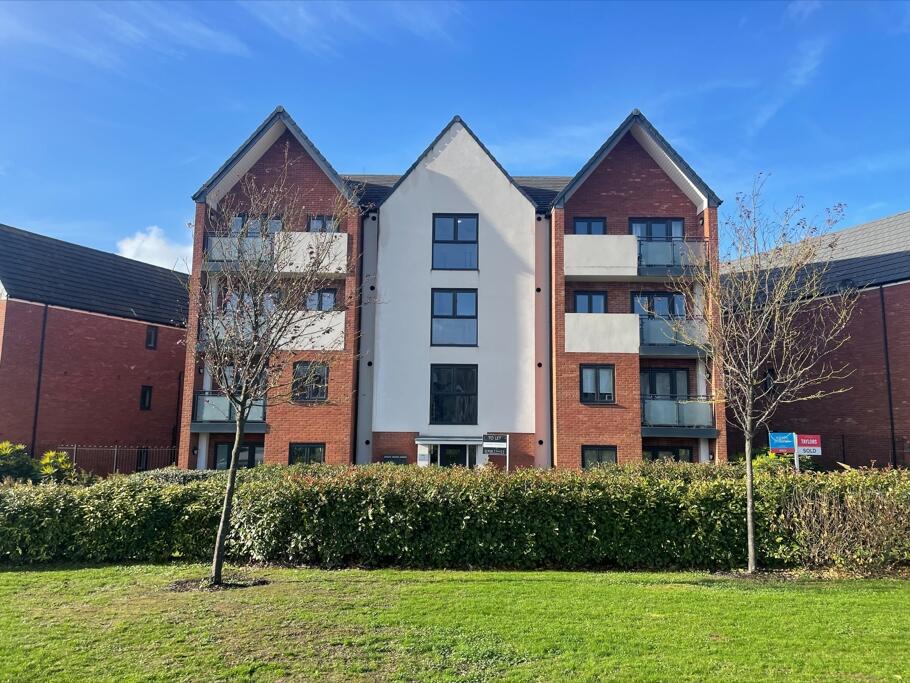 2 bed Duplex for rent in Calverton. From Thomas Connolly Estate Agents - Milton Keynes