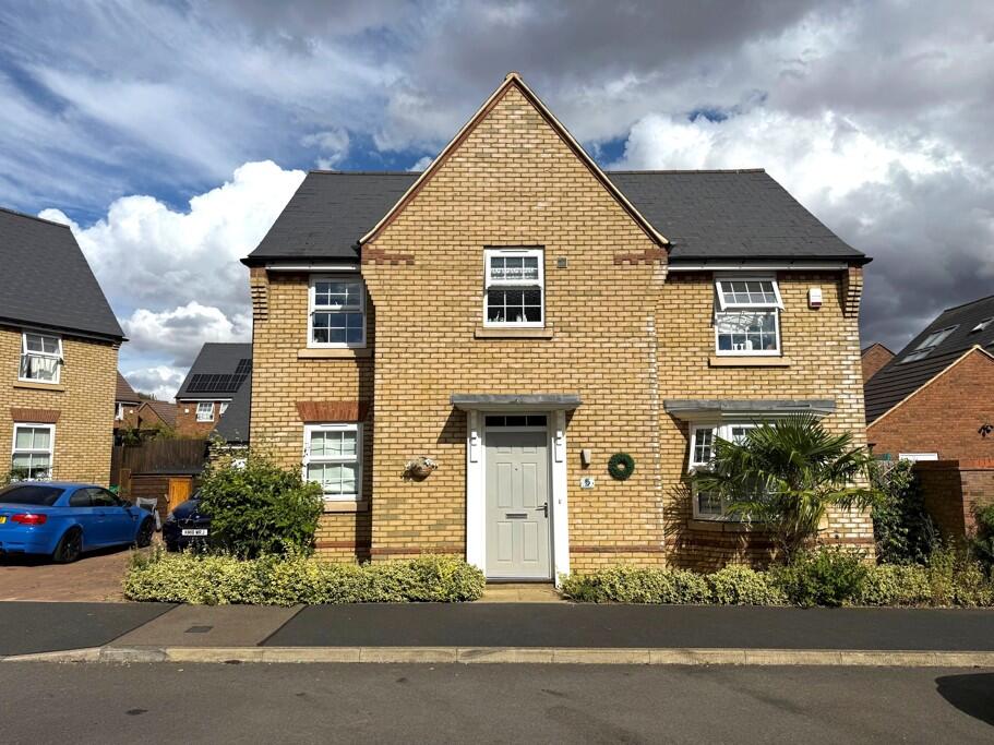 4 bed Detached for rent in Milton Keynes. From Thomas Connolly Estate Agents - Milton Keynes