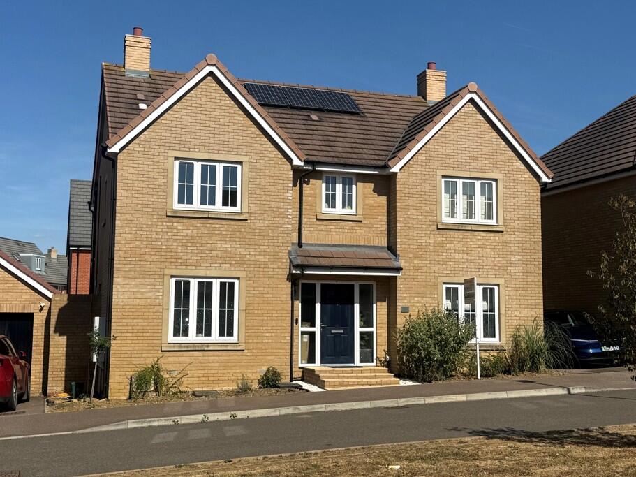5 bed Detached for rent in Bletchley. From Thomas Connolly Estate Agents - Milton Keynes