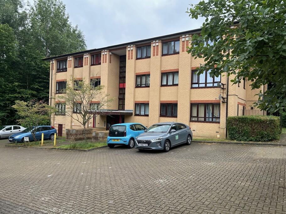 2 bed Apartment for rent in Milton Keynes. From Thomas Connolly Estate Agents - Milton Keynes 2 bed Apartment for rent in Milton Keynes. From Thomas Connolly Estate Agents - Milton Keynes