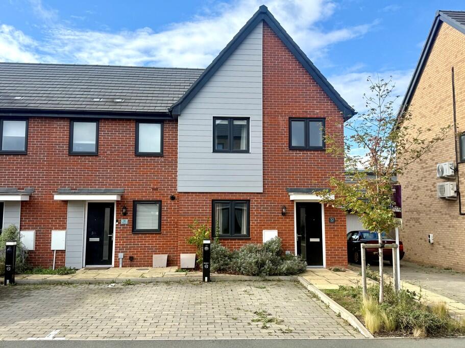 3 bed End of Terrace for rent in Cosgrove. From Thomas Connolly Estate Agents - Milton Keynes 3 bed End of Terrace for rent in Cosgrove. From Thomas Connolly Estate Agents - Milton Keynes