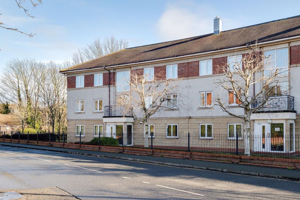 2 bed 1st Floor Flat for rent in Moston. From Currans Homes - Chester