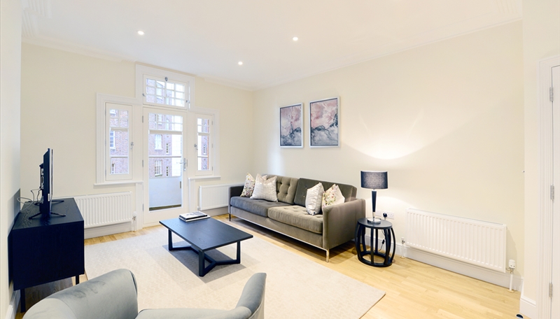 3 bed 1st Floor Flat for rent in London. From Luxury Living Homes International