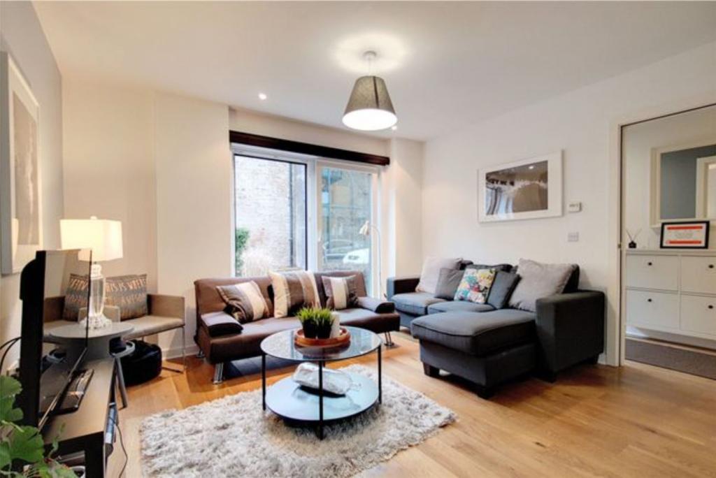 2 bed Duplex for rent in London. From Luxury Living Homes International