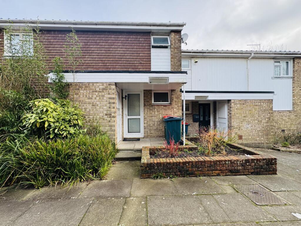 3 bed Mid Terraced House for rent in Crawley. From Connect-UK - Management - Crawley 3 bed Mid Terraced House for rent in Crawley. From Connect-UK - Management - Crawley