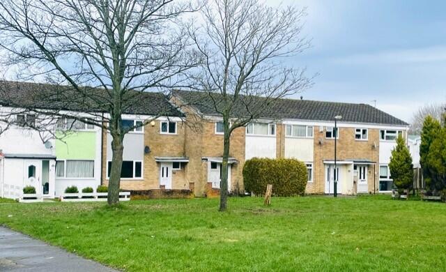 3 bed Mid Terraced House for rent in Pease Pottage. From Connect-UK - Management - Crawley