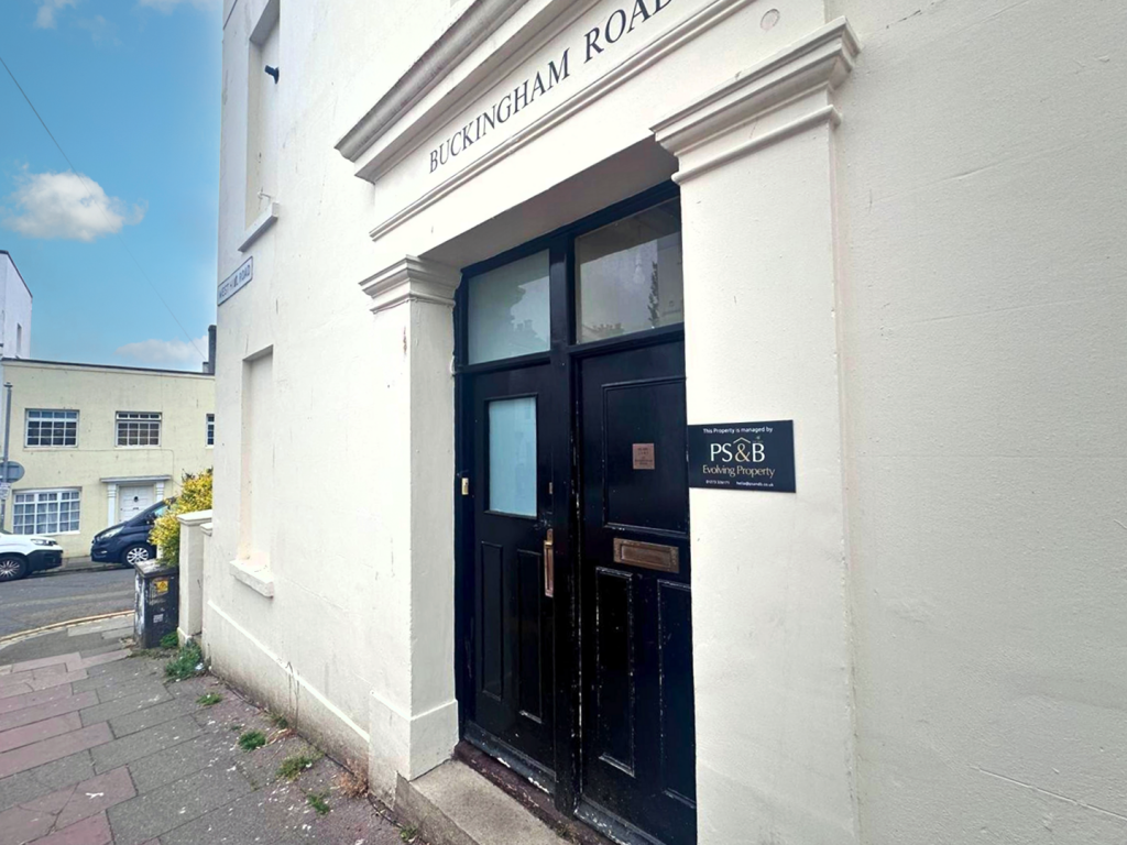 1 bed 1st Floor Flat for rent in Brighton and Hove. From Connect-UK - Management - Crawley