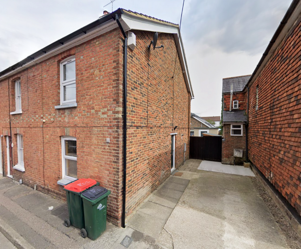 2 bed End of Terrace for rent in Pease Pottage. From Connect-UK - Management - Crawley