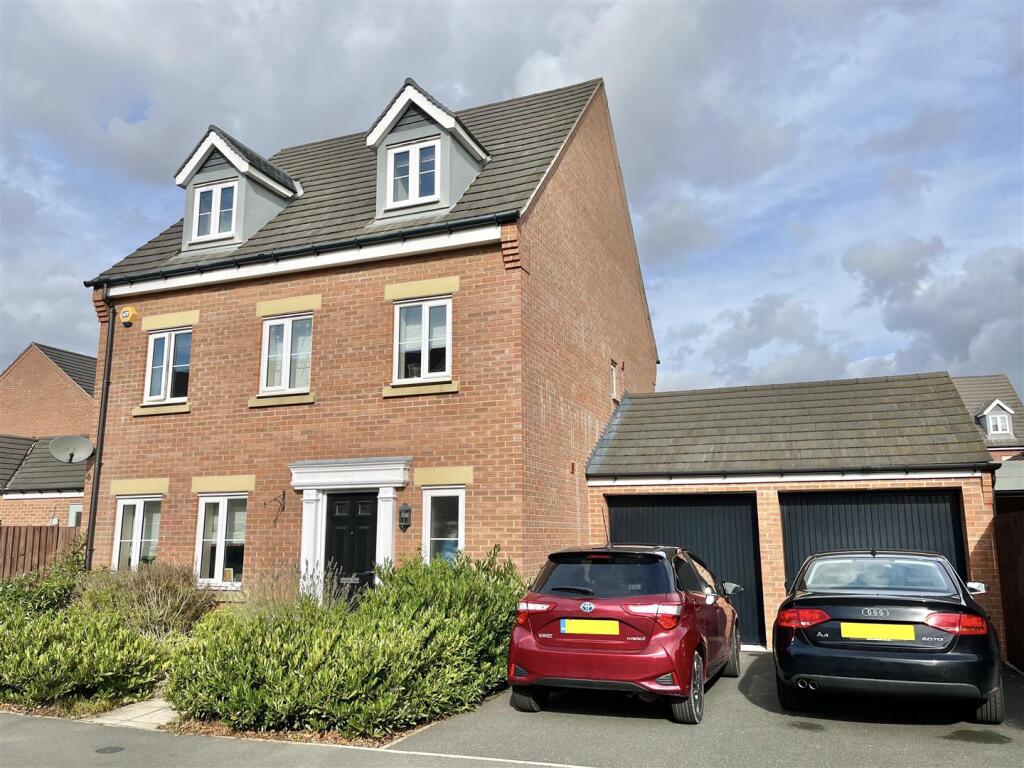 5 bed Detached for rent in Kirkby-in-Ashfield. From Lighthouse Estate Agents - Kirkby-In-Ashfield 5 bed Detached for rent in Kirkby-in-Ashfield. From Lighthouse Estate Agents - Kirkby-In-Ashfield
