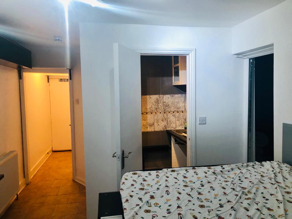 1 bed Student Rooms for rent in London. From Avenue Estate - London