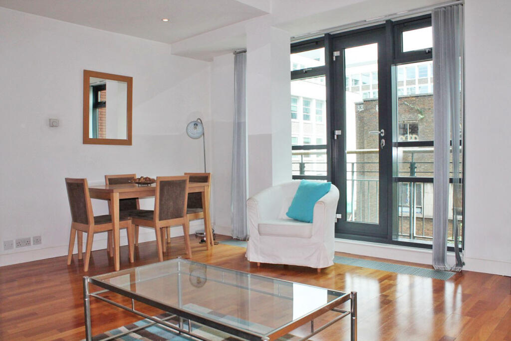 2 bed Apartment for rent in London. From Thomas Michael  - Barbican and City