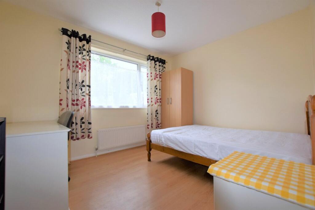 5 bed Semi Detached for rent in Tyler Hill. From Nicholas Humphreys - Canterbury