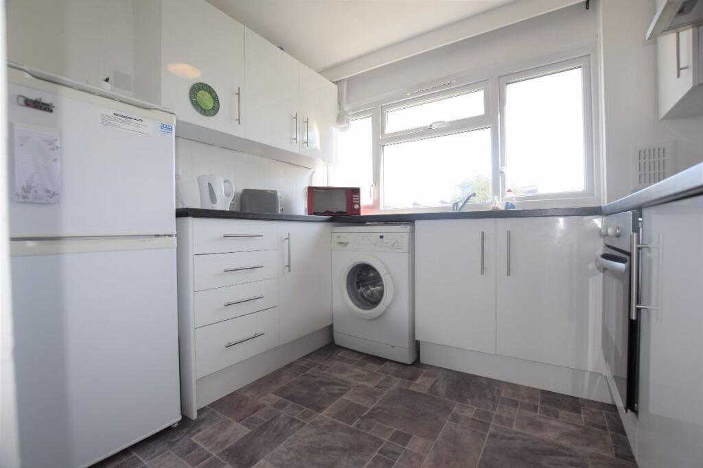 3 bed 1st Floor Flat for rent in Tyler Hill. From Nicholas Humphreys - Canterbury