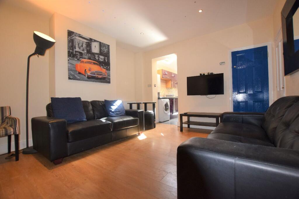 6 bed Semi Detached for rent in Canterbury. From Nicholas Humphreys - Canterbury 6 bed Semi Detached for rent in Canterbury. From Nicholas Humphreys - Canterbury