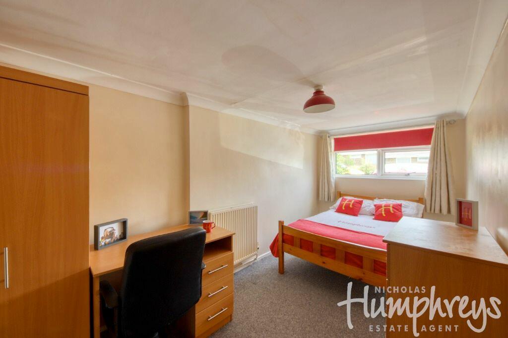 5 bed Mid Terraced House for rent in Tyler Hill. From Nicholas Humphreys - Canterbury