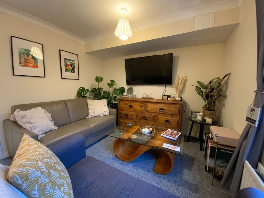 2 bed Apartment for rent in Rough Common. From Nicholas Humphreys - Canterbury 2 bed Apartment for rent in Rough Common. From Nicholas Humphreys - Canterbury