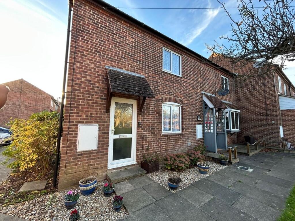 3 bed Mid Terraced House for rent in Harbledown. From Nicholas Humphreys - Canterbury 3 bed Mid Terraced House for rent in Harbledown. From Nicholas Humphreys - Canterbury