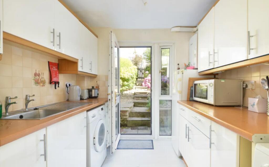 4 bed House Share for rent in Tyler Hill. From Nicholas Humphreys - Canterbury