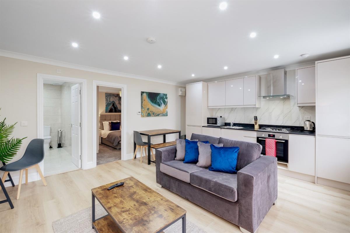 1 bed Apartment for rent in Chalfont St Giles. From Round Box Estates Ltd