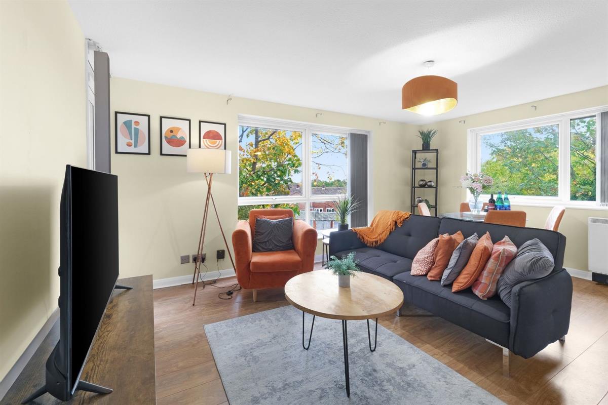 2 bed Apartment for rent in Bracknell. From Round Box Estates Ltd