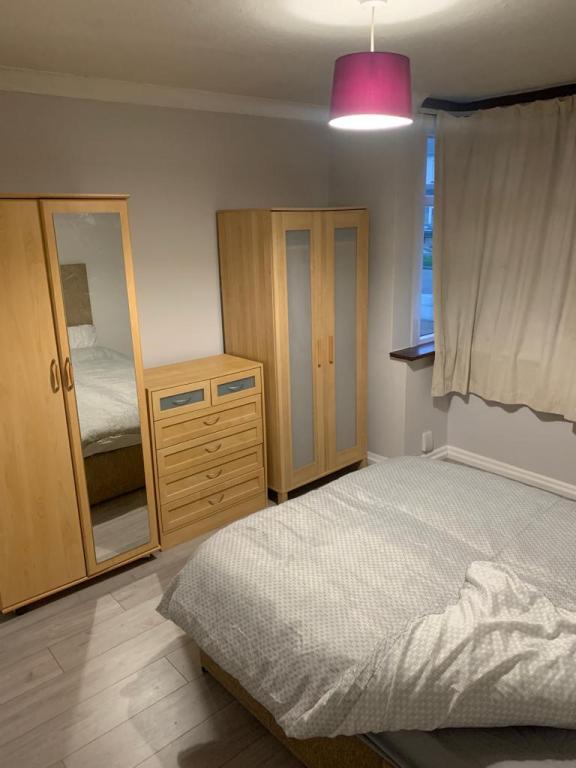 1 bed Room for rent in Surbiton. From Succour Management - Croydon