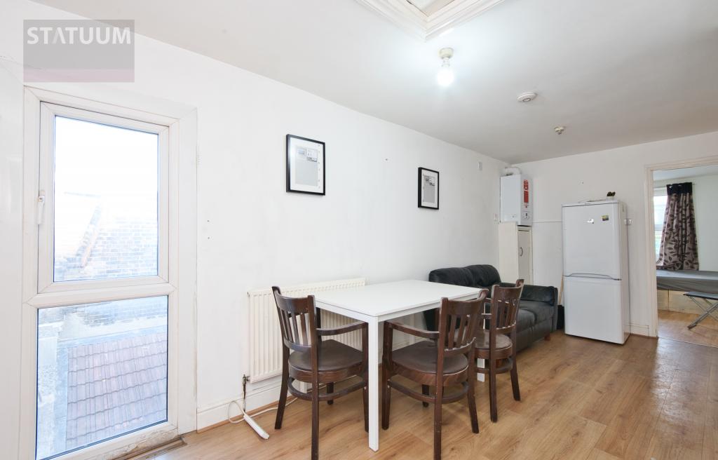 3 bed Apartment for rent in London. From Statuum Ltd - London