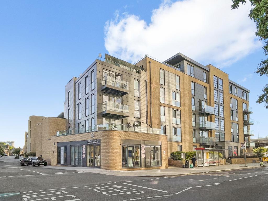 2 bed Flat for rent in Brentford. From Rentd - London