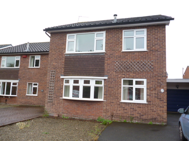 4 bed Student Accommodation for rent in Newport. From Davies White Perry - Newport