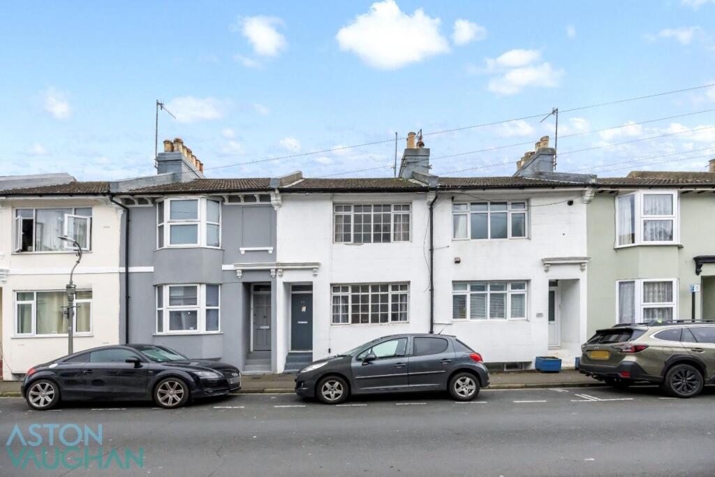 5 bed Mid Terraced House for rent in Ovingdean. From Clarity Property Management