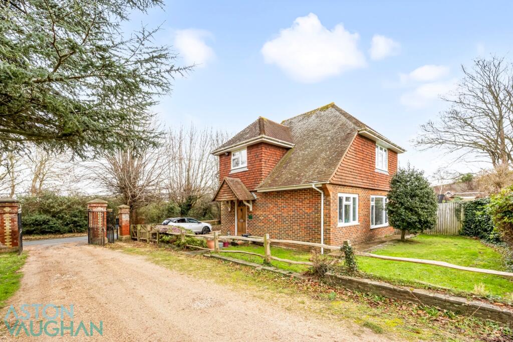 4 bed Detached for rent in Newhaven. From Clarity Property Management