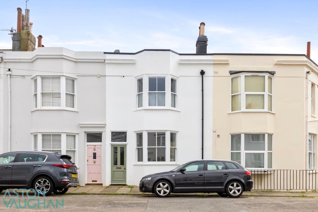 4 bed Mid Terraced House for rent in Brighton and Hove. From Clarity Property Management 4 bed Mid Terraced House for rent in Brighton and Hove. From Clarity Property Management